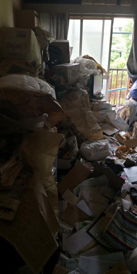 /○○県ごみ屋敷片付け現場（作業前）画像