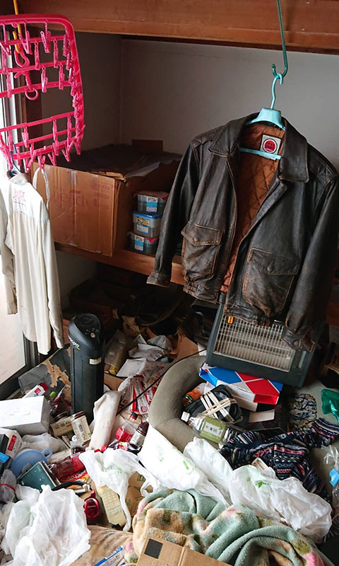 /ゴミ屋敷片付け（生前整理）現場（作業前）画像